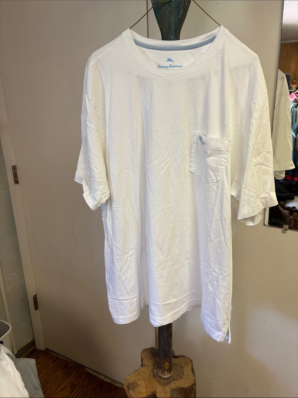 Tommy Bahama White Short-Sleeve Pocket Tee